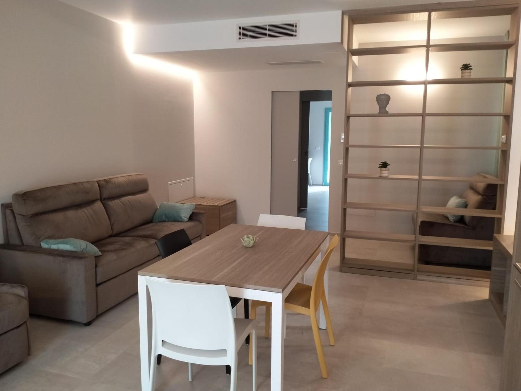 Arlini Hotel *