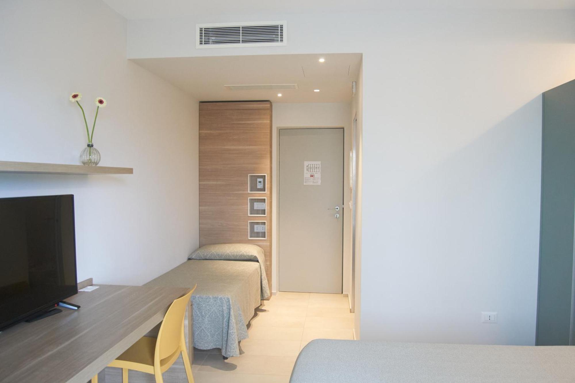 Arlini Hotel Pineto